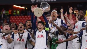Tottenham Hotspur – Khám Phá Đội Bóng Huyền Thoại Của London